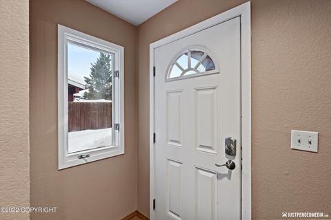 3351 Wiley Post Loop, Anchorage, AK 99517 photo 3