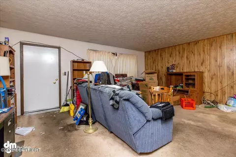 6611 E 10th Ave, Anchorage, AK 99504 photo 4