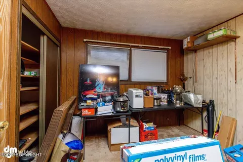 6611 E 10th Ave, Anchorage, AK 99504 photo 9
