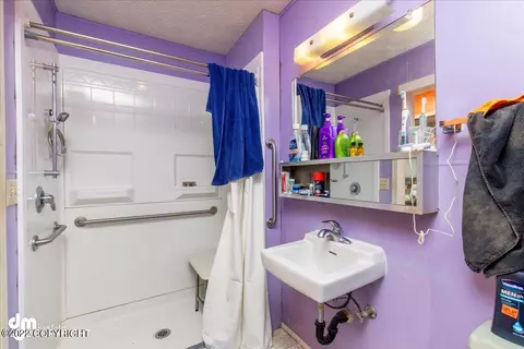 6611 E 10th Ave, Anchorage, AK 99504 photo 10