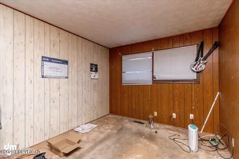 6611 E 10th Ave, Anchorage, AK 99504 photo 8