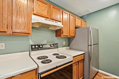 2831 Baxter Rd # 2B, Anchorage, AK 99504 photo 9