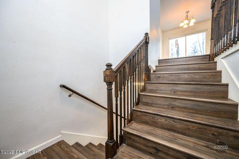 10050 Wren Ln, Eagle River, AK 99577 photo 5