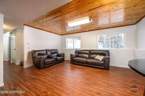 10050 Wren Ln, Eagle River, AK 99577 photo 25