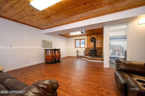 10050 Wren Ln, Eagle River, AK 99577 photo 29