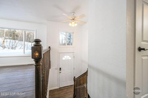 10050 Wren Ln, Eagle River, AK 99577 photo 7