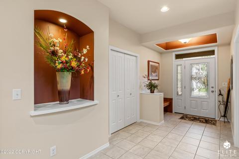 17682 Shasta Cir, Eagle River, AK 99577 photo 5