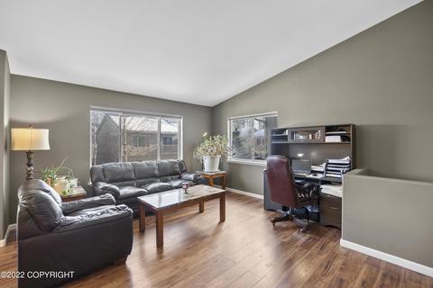 202 E 45th Ave # 18, Anchorage, AK 99503 photo 10
