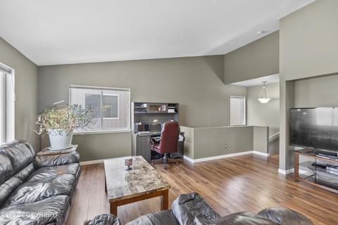 202 E 45th Ave # 18, Anchorage, AK 99503 photo 3