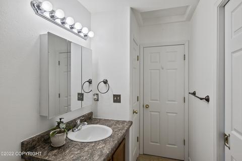 202 E 45th Ave # 18, Anchorage, AK 99503 photo 16