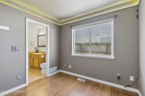 202 E 45th Ave # 18, Anchorage, AK 99503 photo 27