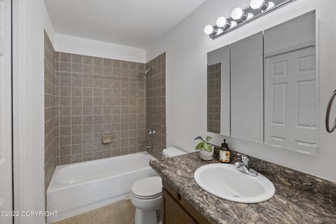 202 E 45th Ave # 18, Anchorage, AK 99503 photo 15