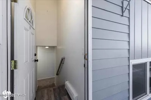 8012 E 4th Ave, Anchorage, AK 99504 photo 2