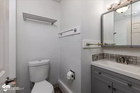 8012 E 4th Ave, Anchorage, AK 99504 photo 19