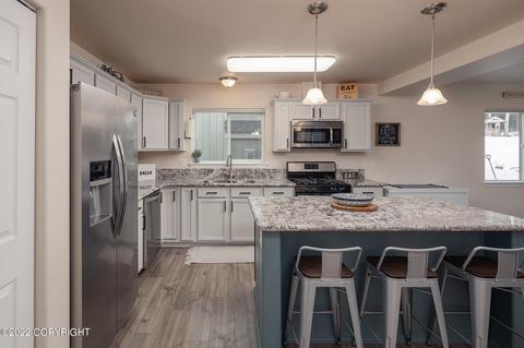 9055 Eagle River Ln, Eagle River, AK 99577 photo 6