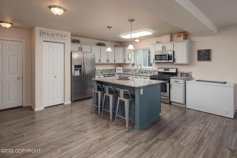 9055 Eagle River Ln, Eagle River, AK 99577 photo 7