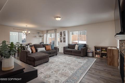 9055 Eagle River Ln, Eagle River, AK 99577 photo 4