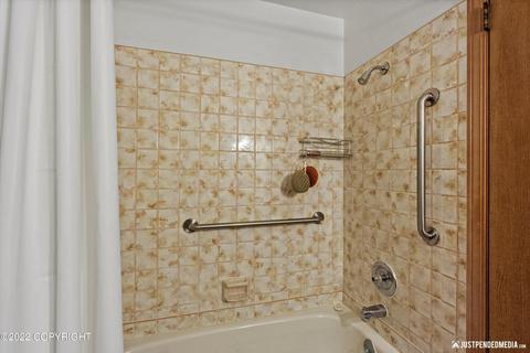 1421 E 17th Ave # 1, Anchorage, AK 99501 photo 15