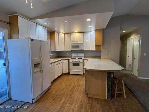 18547 Man O War Rd, Eagle River, AK 99577 photo 7