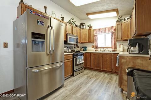 7303 Basel St, Anchorage, AK 99507 photo 13