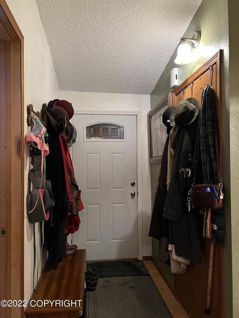 17525 Meadow Creek Dr, Eagle River, AK 99577 photo 4