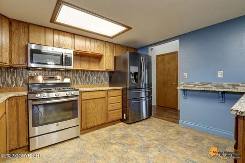 17504 Teklanika Dr, Eagle River, AK 99577 photo 13