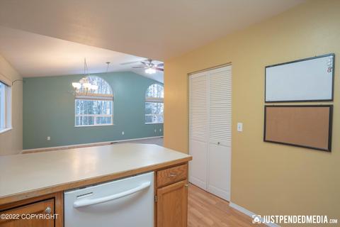8637 Cross Pointe Loop, Anchorage, AK 99504 photo 13