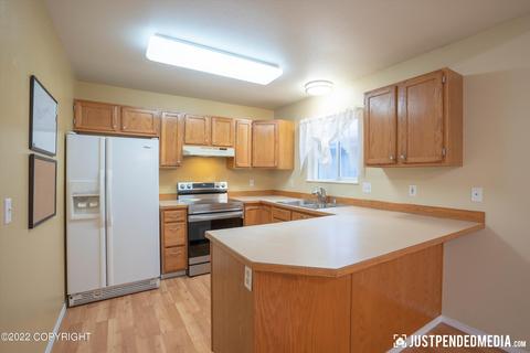 8637 Cross Pointe Loop, Anchorage, AK 99504 photo 11