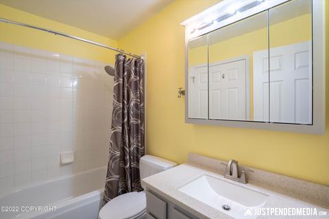 8637 Cross Pointe Loop, Anchorage, AK 99504 photo 22