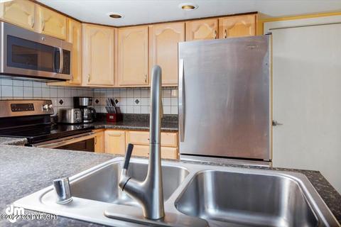 18557 Walrus Cir, Eagle River, AK 99577 photo 15