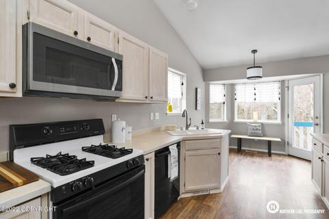 19030 Mountain Point Cir, Eagle River, AK 99577 photo 3