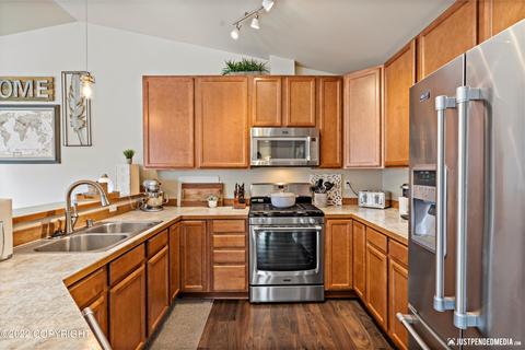 20513 Icefall Dr, Eagle River, AK 99577 photo 6