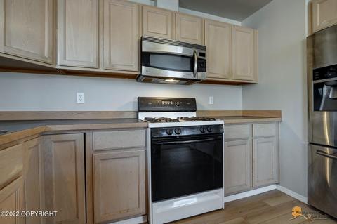 8121 Berry Patch Dr, Anchorage, AK 99502 photo 10