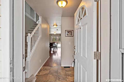 2101 Casey Cusack Loop, Anchorage, AK 99515 photo 4