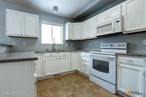 19031 Trail Bay Dr, Eagle River, AK 99577 photo 13