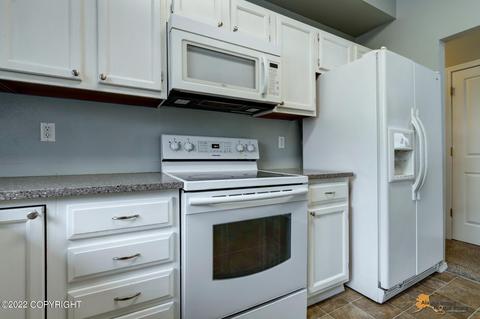 19031 Trail Bay Dr, Eagle River, AK 99577 photo 15