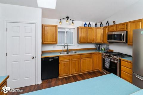 3841 Reflection Dr, Anchorage, AK 99504 photo 9