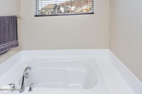 5603 Big Bend Loop, Anchorage, AK 99502 photo 38