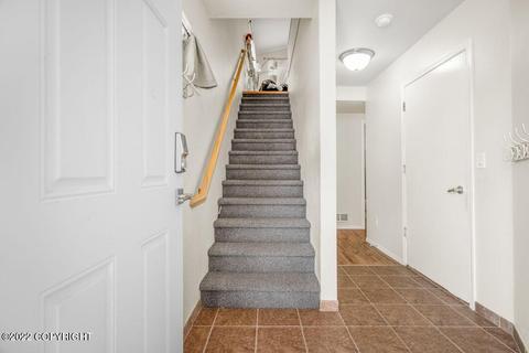 8852 Cross Pointe Loop, Anchorage, AK 99504 photo 23