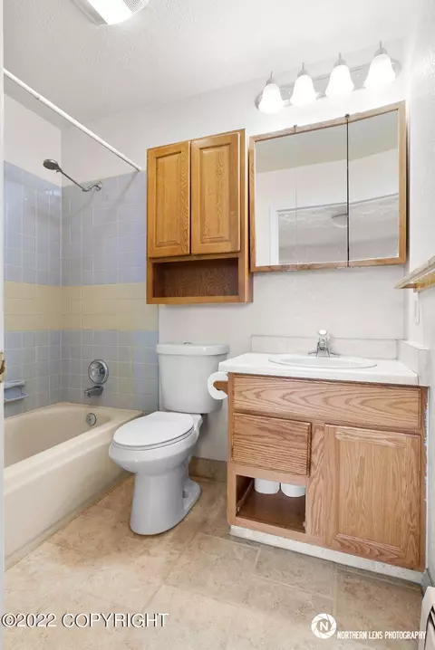 528 State St, Anchorage, AK 99504 photo 16