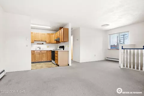 528 State St, Anchorage, AK 99504 photo 3