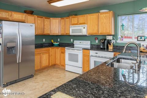 13501 Vasili Dr, Eagle River, AK 99577 photo 4