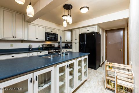 1815 Parkside Dr, Anchorage, AK 99501 photo 8