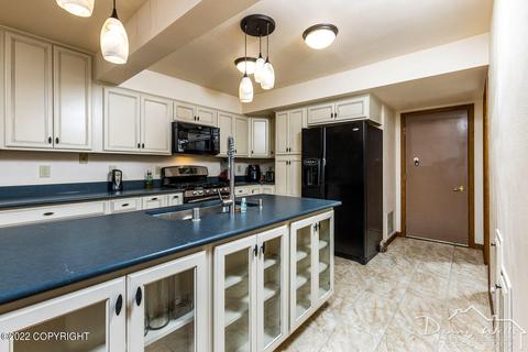 1815 Parkside Dr, Anchorage, AK 99501 photo 7