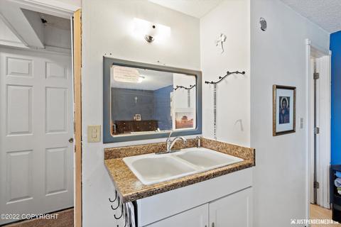17628 N Eagle River Loop Rd, Eagle River, AK 99577 photo 33