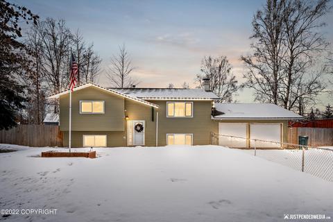 11508 Upper Sunny Cir, Eagle River, AK 99577 photo 1