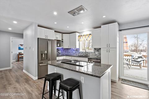 11508 Upper Sunny Cir, Eagle River, AK 99577 photo 7