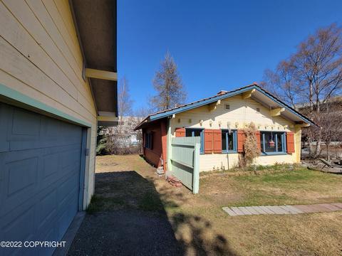 2914 Eide St, Anchorage, AK 99503 photo 4