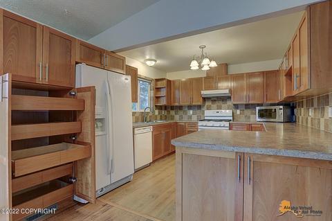 19505 Pribilof Loop, Eagle River, AK 99577 photo 15