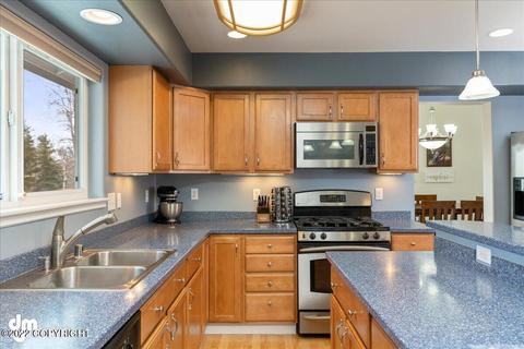 13452 Konrad Dr, Eagle River, AK 99577 photo 12